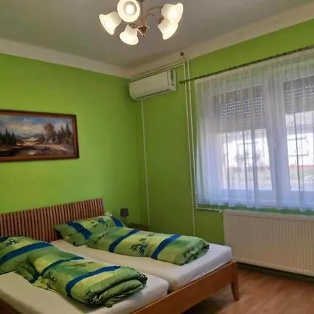 Sehr Schoenes Vakantiehuis *