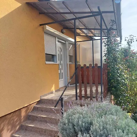 Vakantiehuis Sehr Schoenes Balatonujlak
