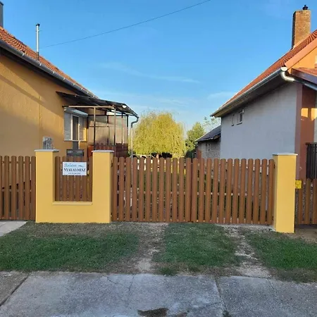 Sehr Schoenes